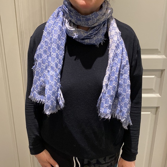 Gucci Scarf - Picture 4 of 4